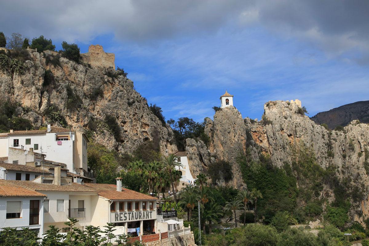 30 pueblos con encanto para tus escapadas: Castell de Guadalest