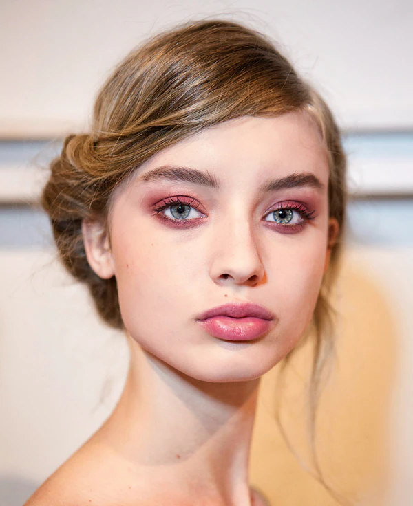 Tendencias de maquillaje vistas en pasarela: Millenial pink