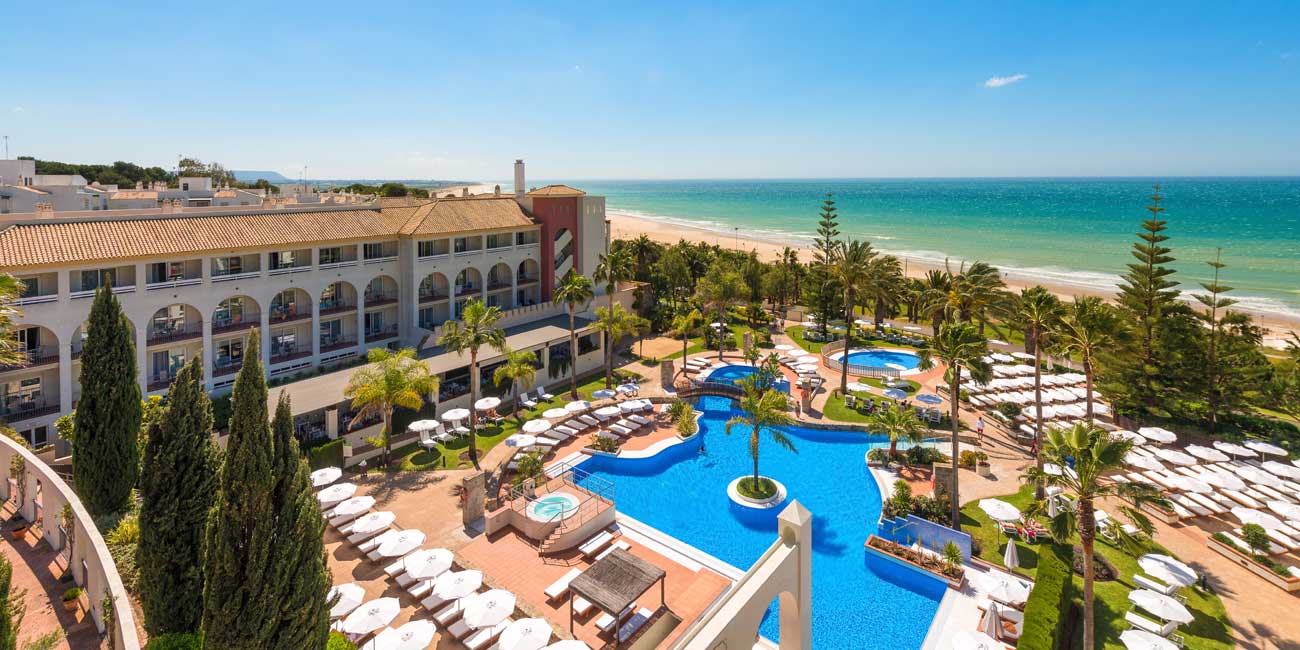 Los mejores hoteles con vistas a la playa: Hotel Fuerte Conil, Conil de la Frontera