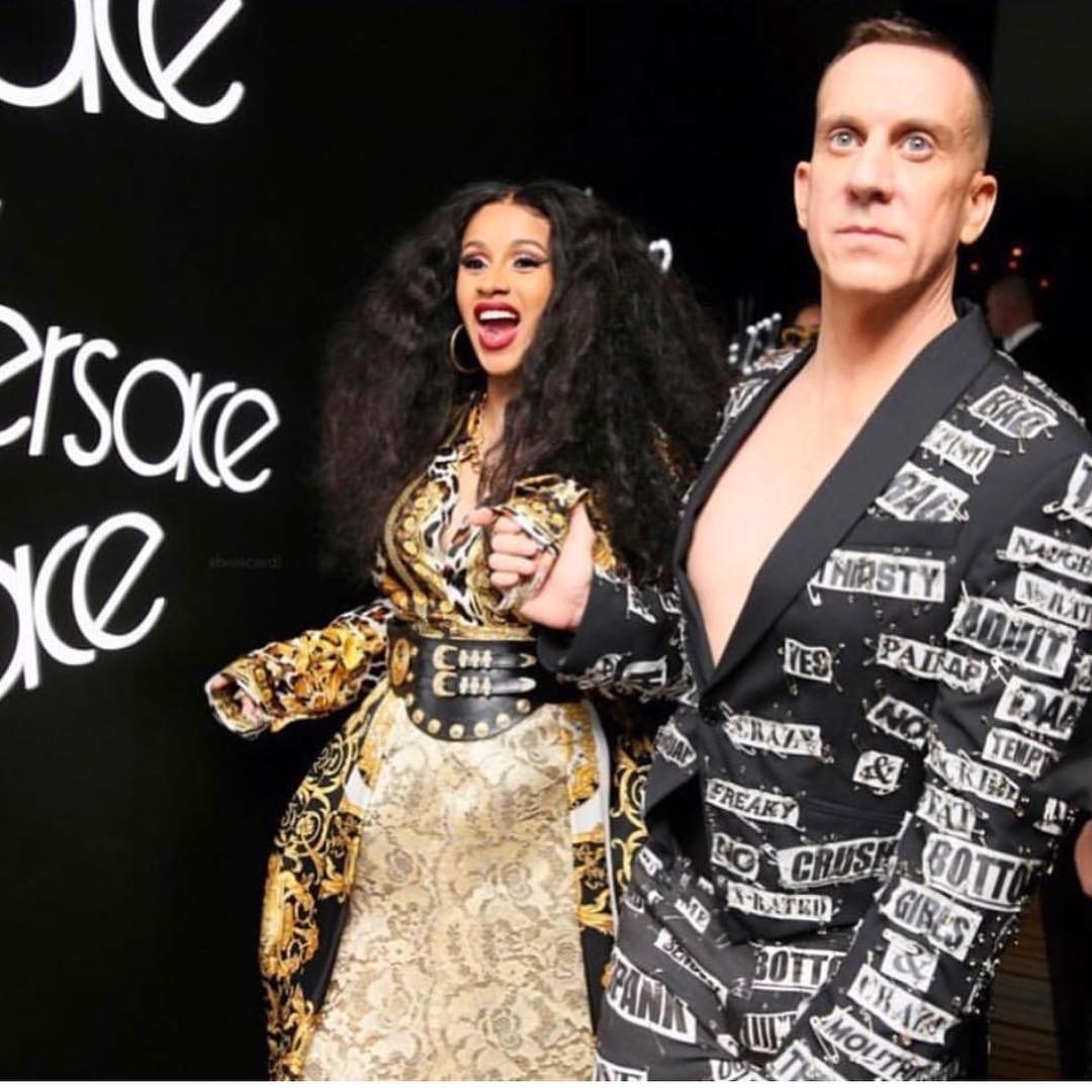 Cambio de 'look' de las famosas en las fiestas post Gala Met: Cardi B y Jeremy Scott