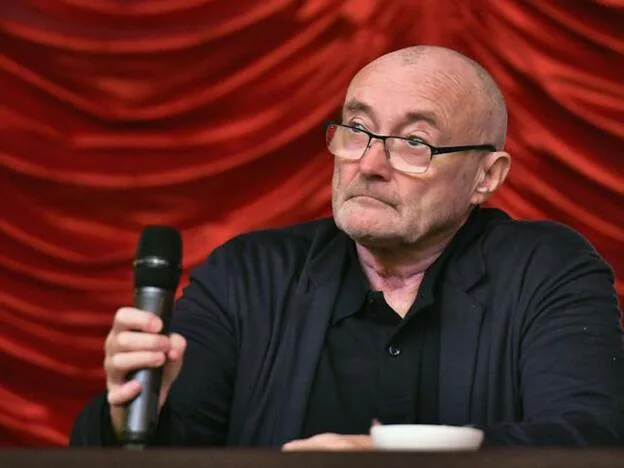 Phil Collins se muestra muy desmejorado en sus últimas apariciones públicas./getty