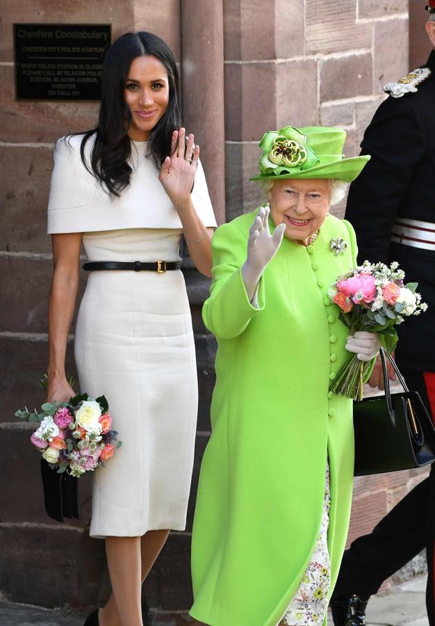 Meghan Markle deslumbra con su primer 'look' de invitada.