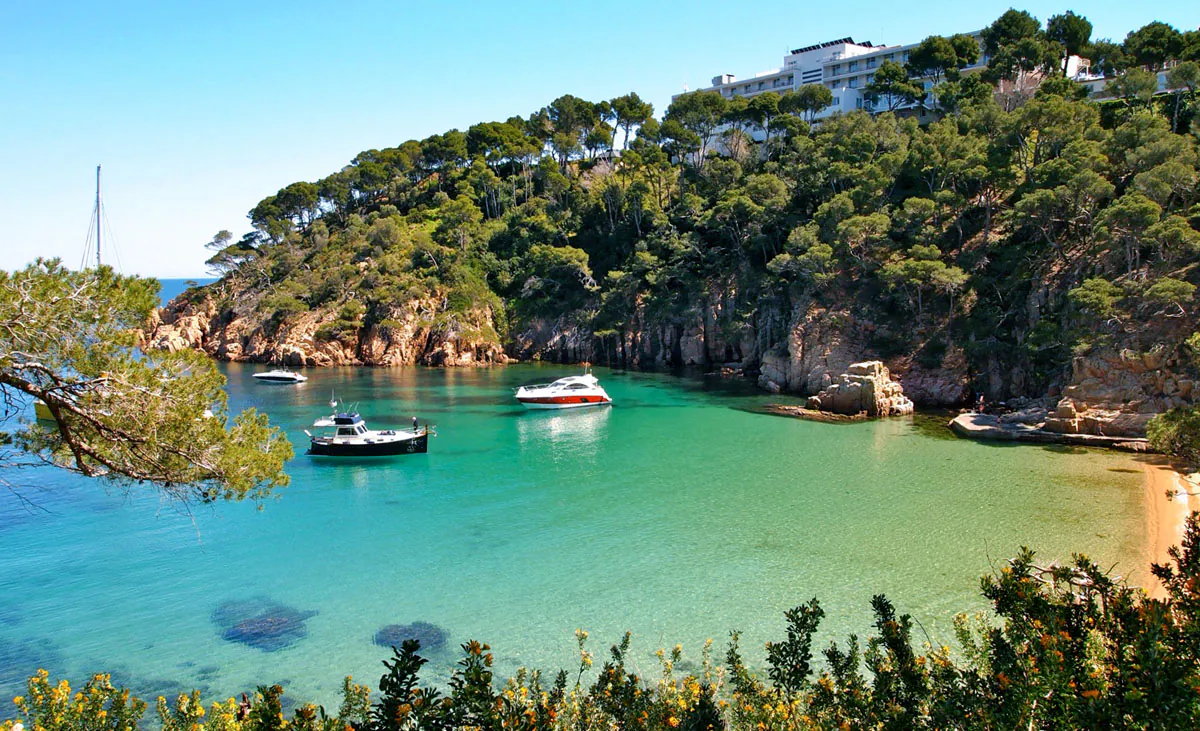 Contratar suizo escritura Fotos: Las 10 playas más bonitas de Cataluña para el verano | Mujer Hoy