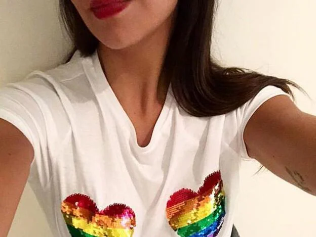 tenis Aplicar rizo Cristina Pedroche celebra el Orgullo con una camiseta de Primark | Mujer Hoy