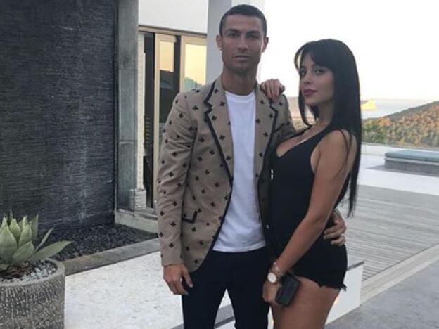 Georgina Rodríguez y Cristiano Ronaldo en una imagen de Instagram./Instagram