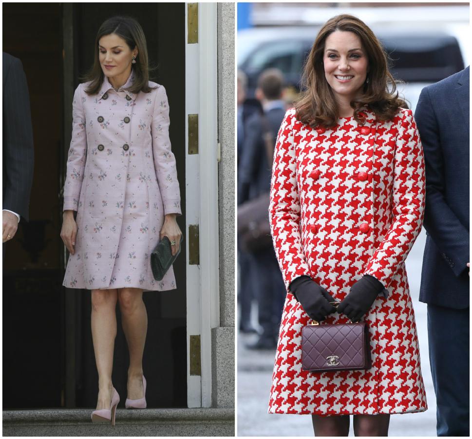 Letizia y Kate Middleton con abrigo vestido estampado