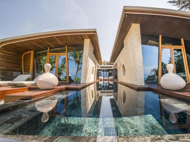 Uno de los ambientes de Inala Beach House, en Phuket.