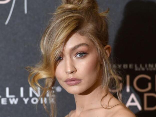 Tú también puedes lucir los labios carnosos de Gigi Hadid sin tener que recurrir al bisturí./getty images