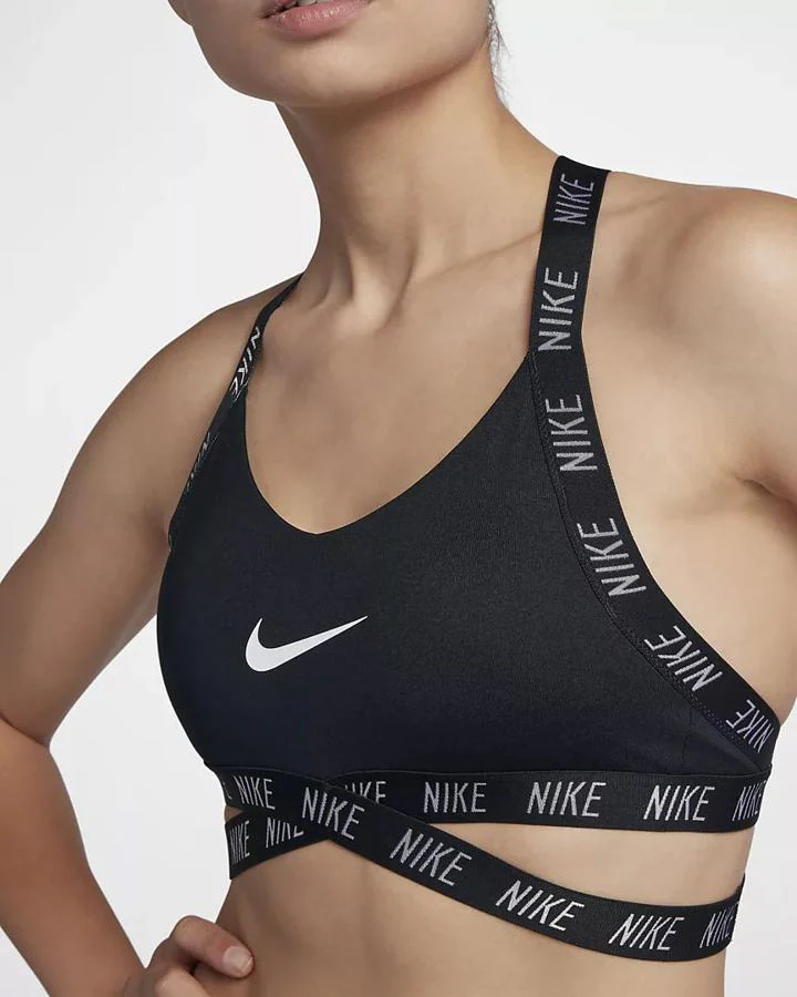 segmento Ligadura nudo Fotos: Con estos tops deportivos de Nike presumirás de abdominales | Mujer  Hoy