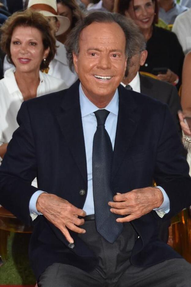 Julio Iglesias vuelve a los escenarios./gtres.