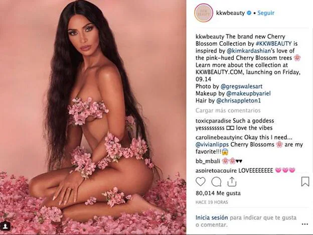 Así de sugerente ha anunciado Kim en su cuenta de Instagram el lanzamiento de su nueva colección de maquillaje.