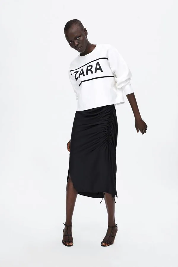 Sudadera con logo de Zara