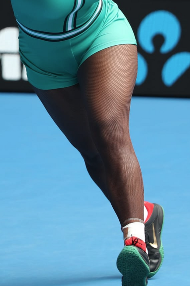 Las medias de rejilla de Serena Williams, de cerca.