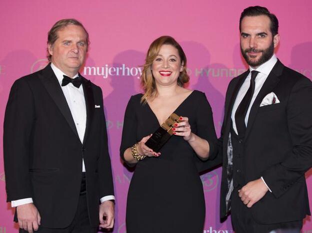 Almudena Alberca, junto a Mario Sandoval e Ignacio Ybarra.