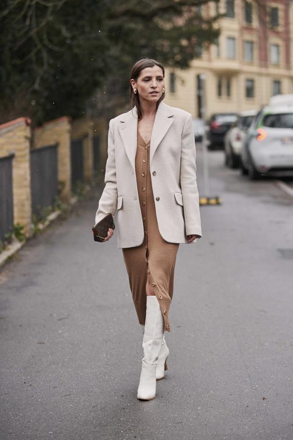 10 tendencias de primavera que hemos visto en el "street style" de Copenhague. Botas blancas.