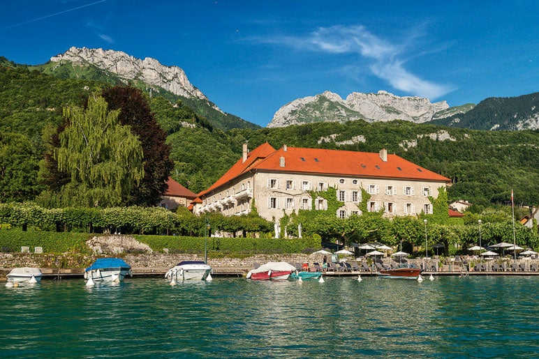 Annecy, pasear por la Venecia francesa