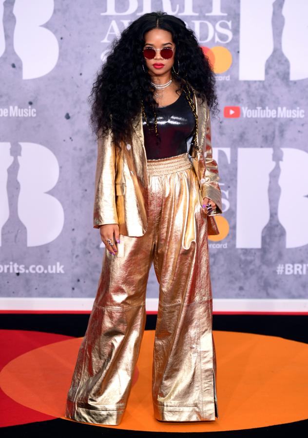 Los looks de Brit Awards 2019 que no nos gustaría ver en los Oscar: H.E.R.