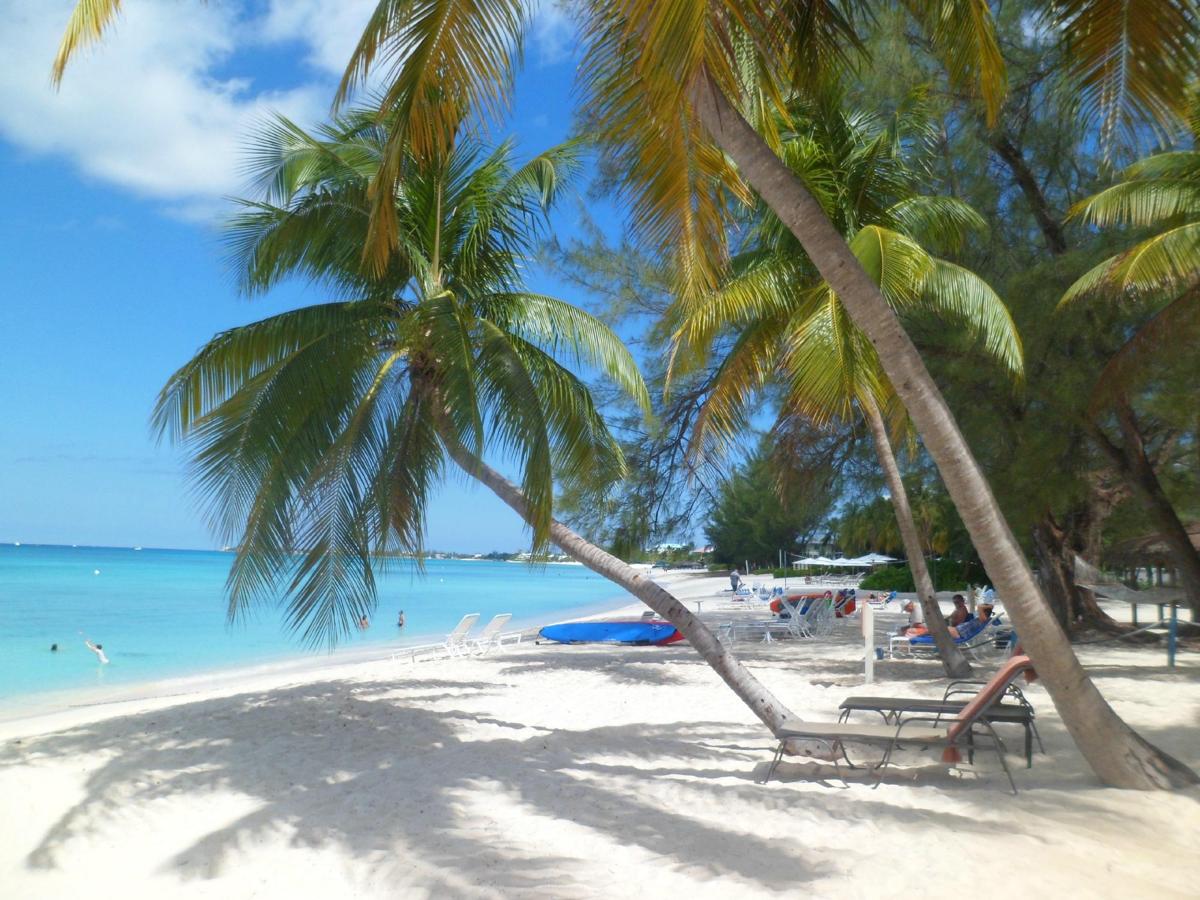 8. Seven Mile Beach, Gran Caimán