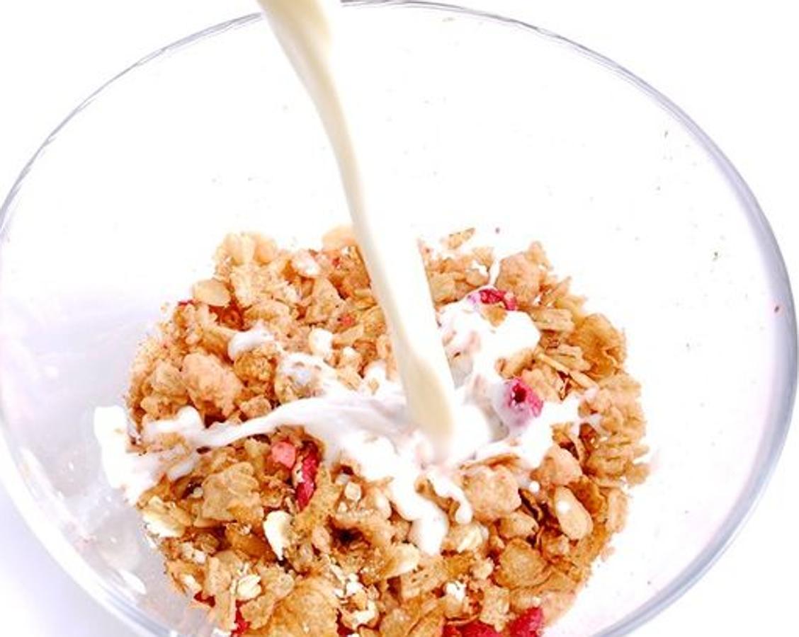 Cereal de grano entero con leche