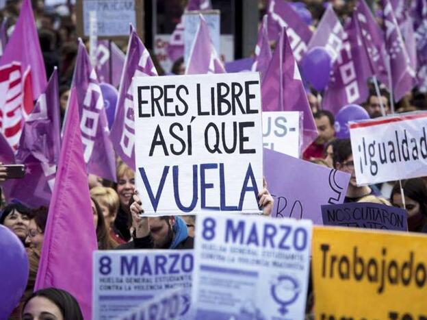 Una imagen de la manifestación del año 2018. Pincha spbre la foto àra ver nuestra selección de frases feministas./D.r.