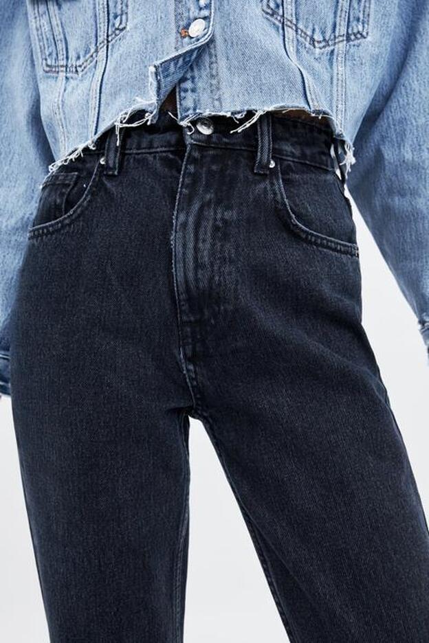 Zara personalizará las prendas denim que tú elijas a partir del 27 de marzo.