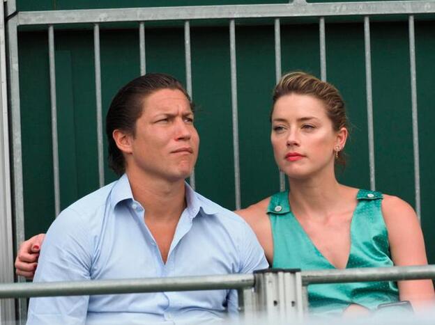 Amber Heard y Vito Schnabel rompen tras 10 meses de relación. Pincha sobre la foto para ver las parejas rotas en este 2019./cordon press.