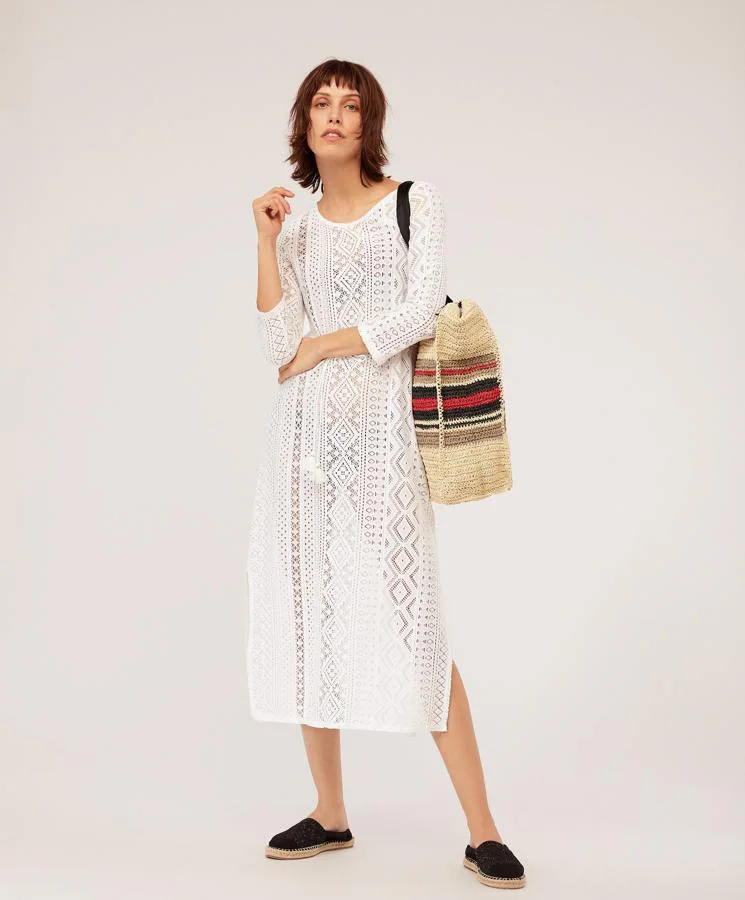 Los looks de crochet que tienes que fichar antes de que se agoten: el vestido túnica