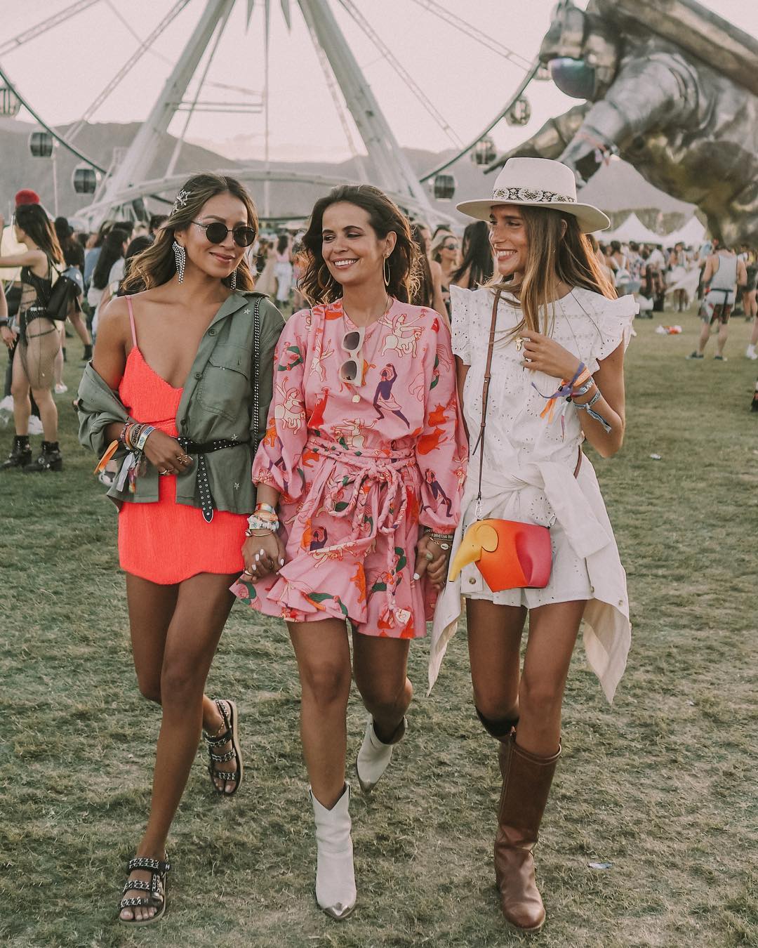 Julie Sariñana, Sara eScudero y Belén Hostalet