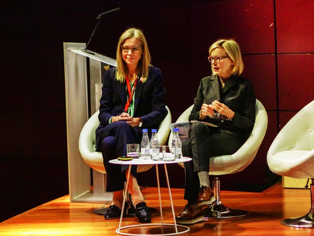 Laura Sagnier y Charo Carrera, directora de Mujerhoy.