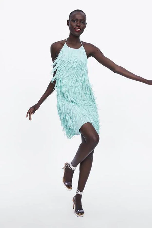 Zara reedita su vestido de flecos 'best seller' en versión primavera