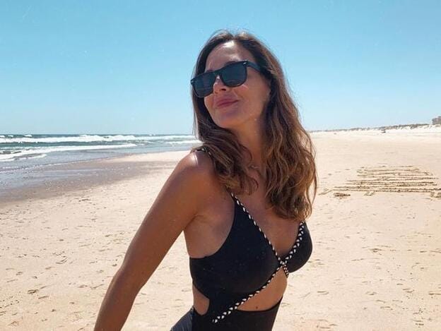 Rocío Osorno ha compartido su secreto en Instagram para prevenir las manchas y prolongar el bronceado este verano./Instagram.