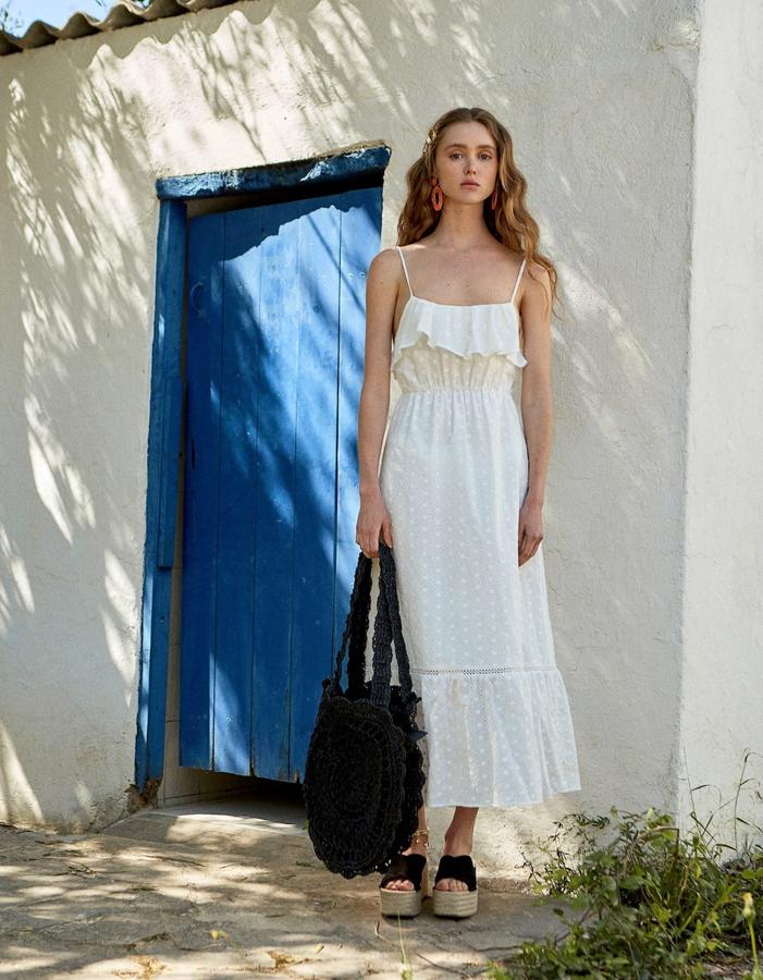 Todo el tiempo once Desalentar Fotos: Los 12 vestidos blancos más bonitos que puedes encontrar ya en el  low cost | Mujer Hoy