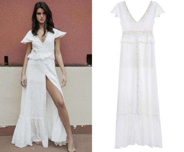 Paula Echevarría ha apostado por este vestido blanco para una noche de verano.