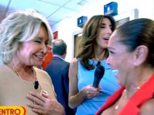 Mila XIménez e Isabel Pantoja durante el reencuentroe ne l que hicieron las paces. Pincha sobre la foto para ver el antes y el después de los presentadores y colaboradores de 'Sálvame'./telecinco.