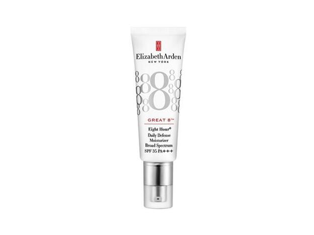 Great 8 Hidratante Perfeccionadora SPF35 de Elizabeth Arden (40 €).