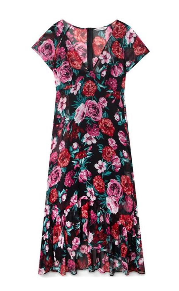 Vestido midi bámbula con estampado floral, 25,99 euros.