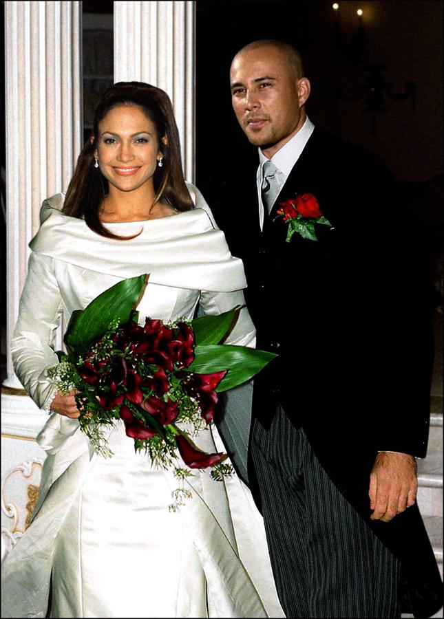 Famosos a los que les duró el matrimonio menos de un año:Jennifer Lopez y Cris Judd
