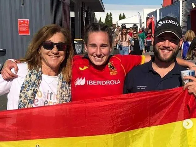 Blanca Fernández Ochoa junto a sus dos hijos, Olivia y David, en la última foto que subió a su Instagram. Pincha sobre la imagen para ver los famosos que nos han dejado este 2019./instagram.