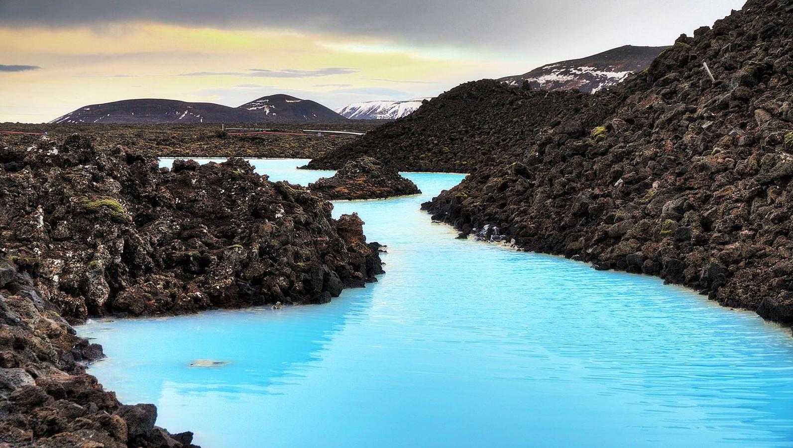 Playa de arena negra de Vík, Islandia