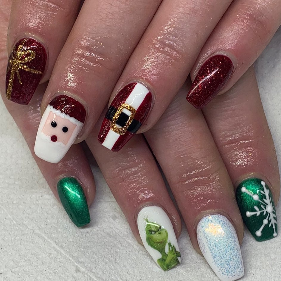 10 diseños de uñas para adelantarse a la llegada de la Navidad