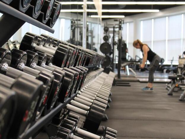 En el gimnasio mejor sin base de maquillaje