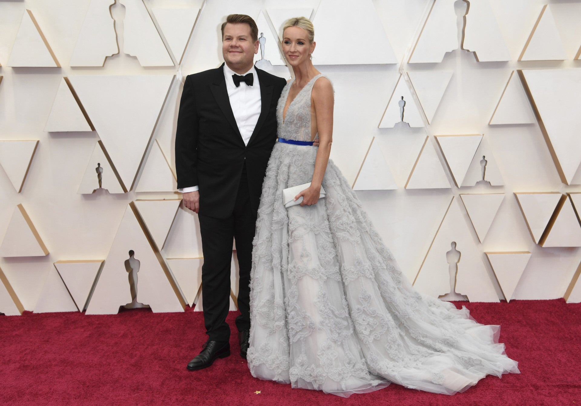 Las parejas de la alfombra roja de los Premios Oscar 2020: James Corden y Julia Carey