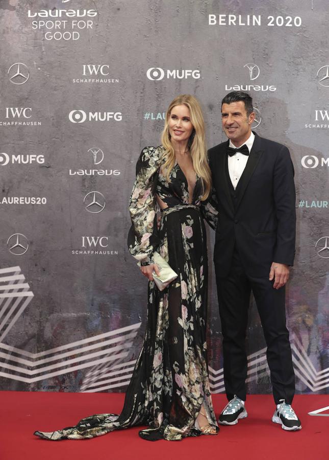 Parejas en la alfombra roja de los Premios Laureus 2020: Luis Figo y Helen Svedin