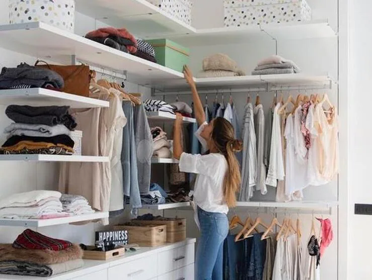 Cómo organizar un armario - Cómo organizar un armario de ropa de mujer