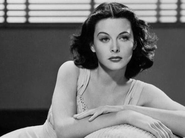 Hedy Lamarr estaba más interesada por la ingeniería que por el cine, de ahí quizá que rechazara participar en "Casablanca"..