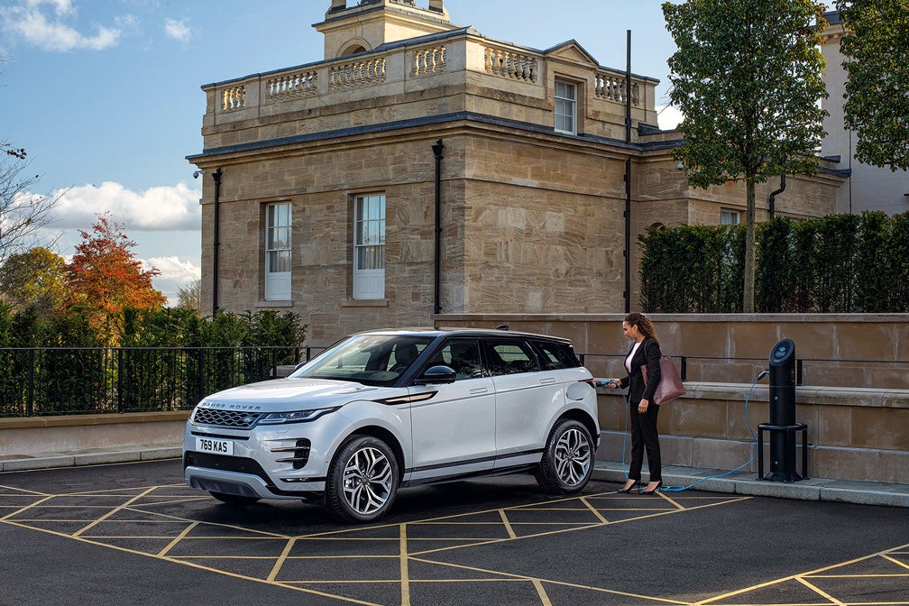 RANGE ROVER EVOQUE P300e