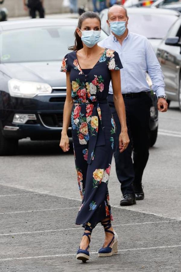 Todos los looks de la reina Letizia en su gira por España