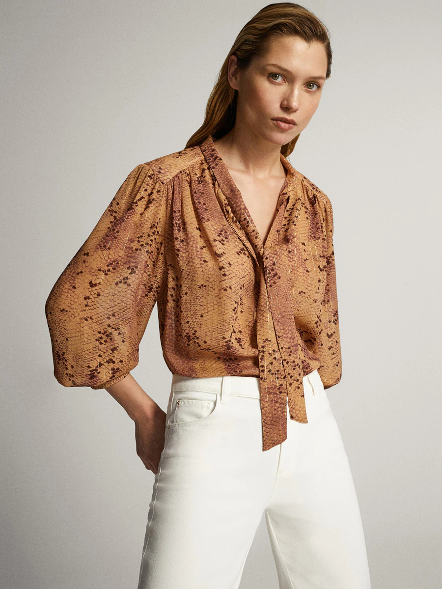 Fotos: Las blusas y más elegantes y favorecedoras están en las rebajas de Massimo Dutti a mitad de precio | Mujer Hoy