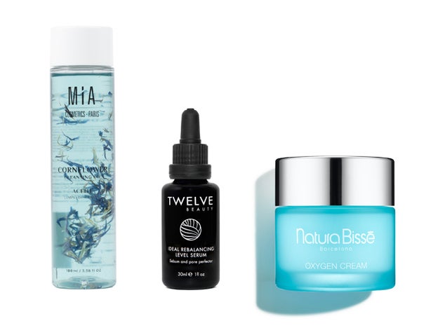 Cornflower Cleansing Oil de Mia Cosmetics (12,95 €). Ideal Rebalancing Level Serum de Twelve Beauty (64 €). Oxygen Cream de Natura Bissé (55 €).