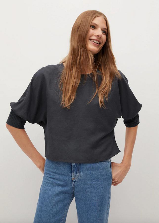 10 blusas que acaban de llegar a las tiendas y son perfectas para seguir disfrutando del verano